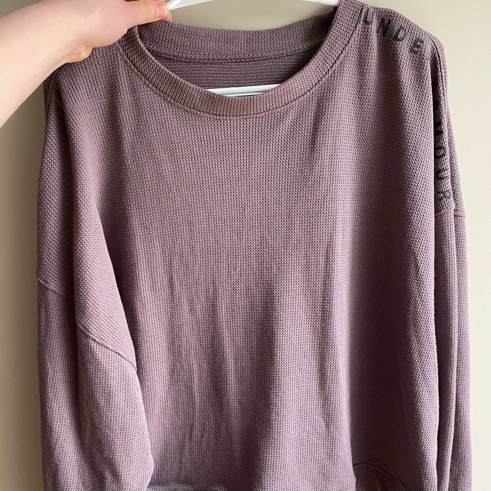 Under armour crewneck!